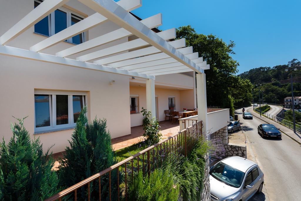 Villa Mirela Apartment Vrbnik Exterior photo